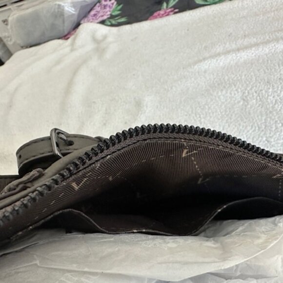 Vince Camuto “Dila” Crossbody – Matte Pebbled Leather (Moonstone/Grey) BNWT - Picture 9 of 11